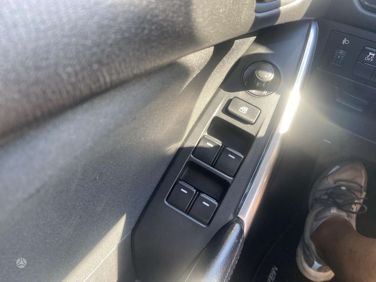 Mazda 6, 2.2 l., universalas