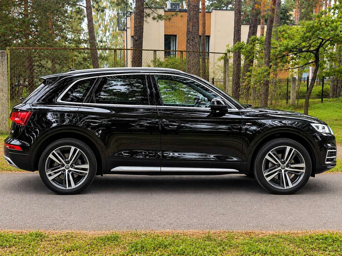 Audi Q5, 2.0 l., Внедорожник / Кроссовер