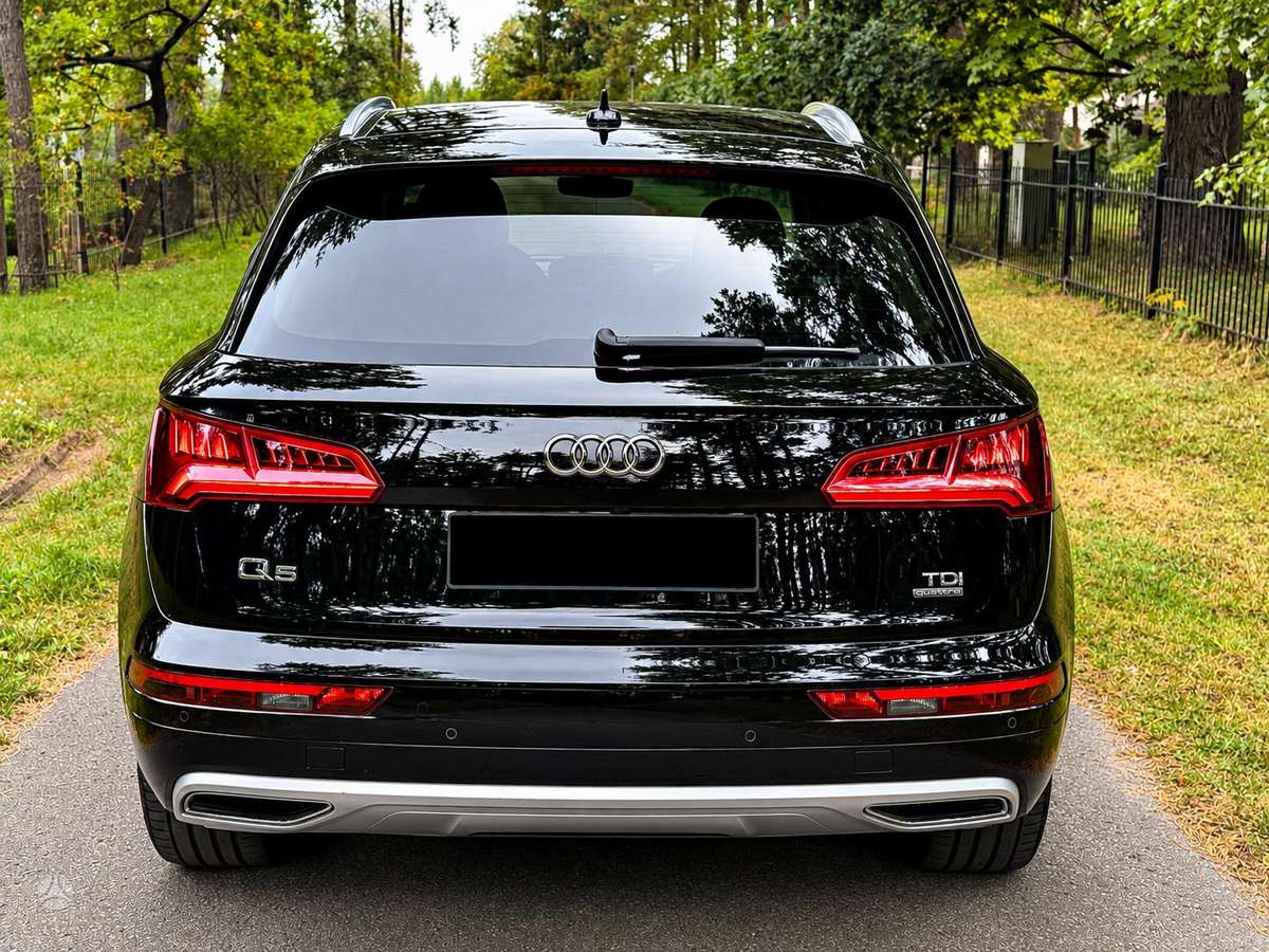 Audi Q5, 2.0 l., Внедорожник / Кроссовер