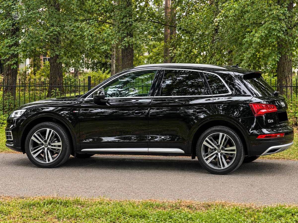 Audi Q5, 2.0 l., Внедорожник / Кроссовер