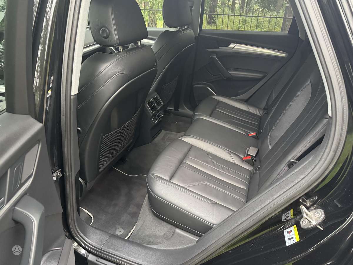 Audi Q5, 2.0 l., Внедорожник / Кроссовер
