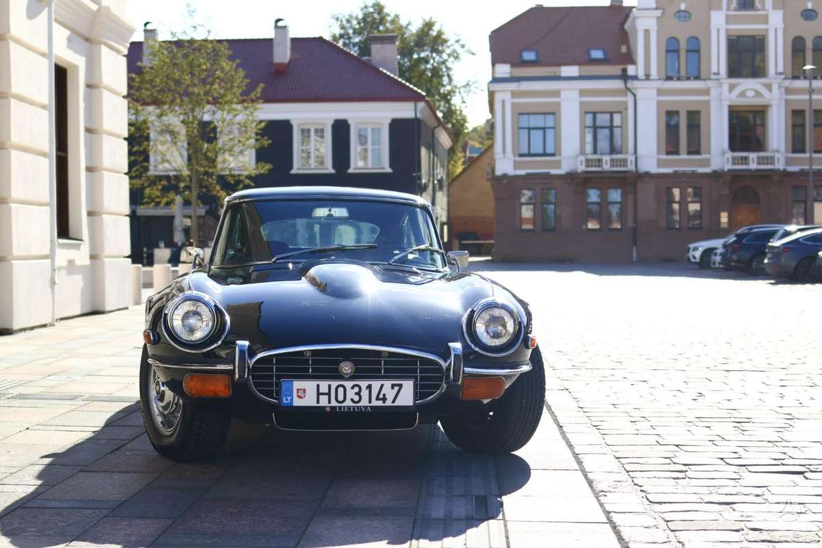 Jaguar E-Type, 5.2 l., mpv / minivan