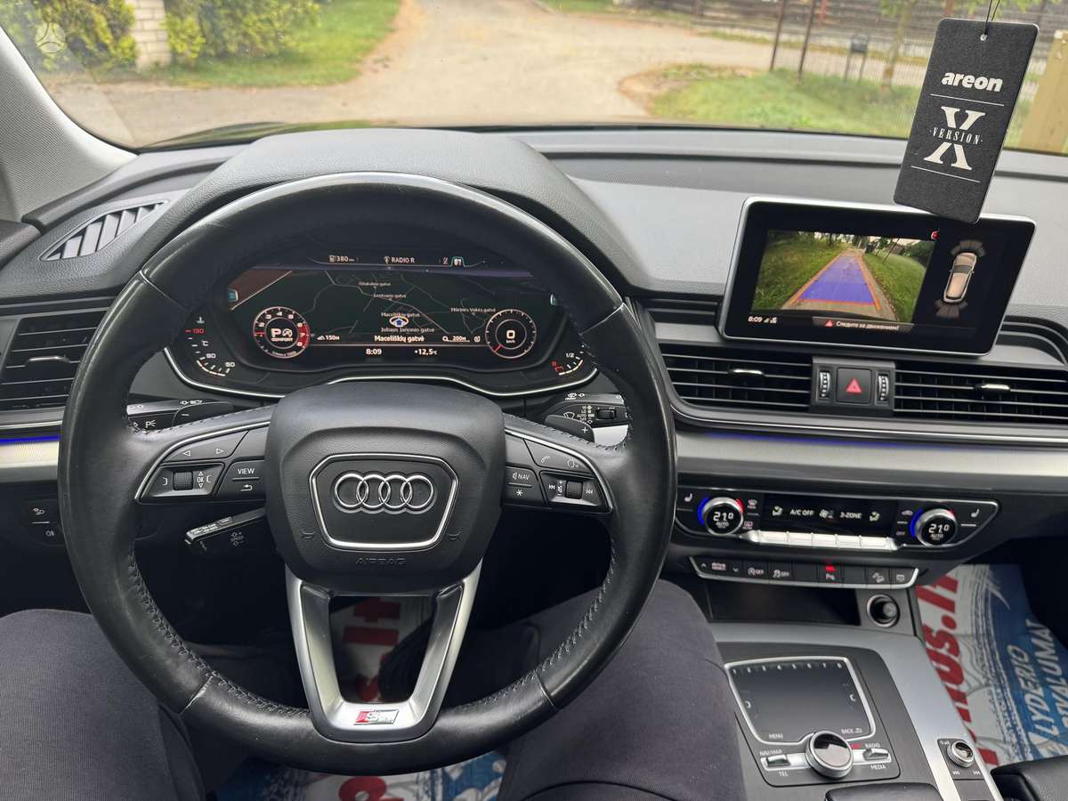 Audi Q5, 2.0 l., Внедорожник / Кроссовер