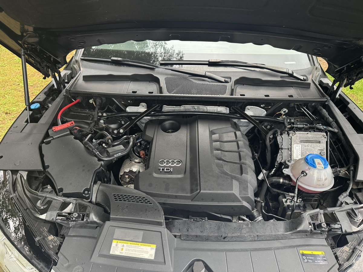 Audi Q5, 2.0 l., Внедорожник / Кроссовер