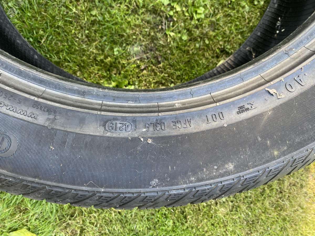 Continental, всесезонные 285/45 R20