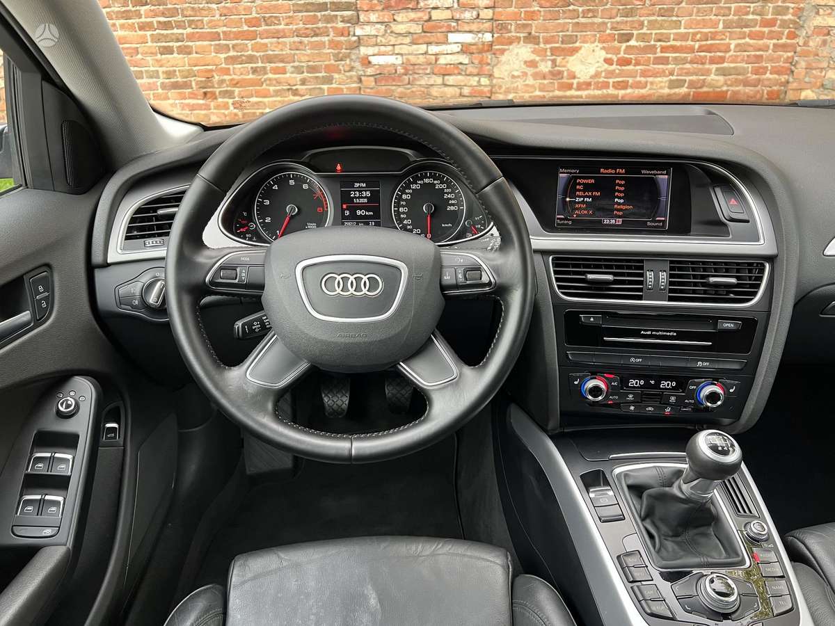 Audi A4, 1.8 l., universalas
