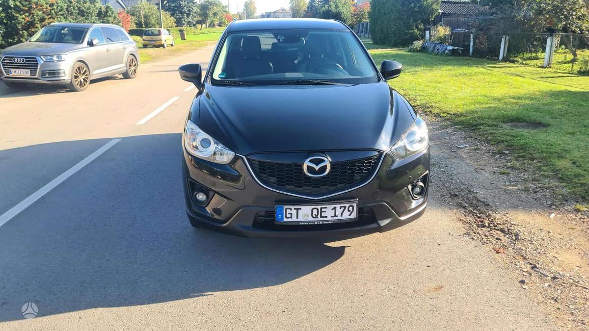 Mazda CX-5, 2.2 l., off-road / crossover