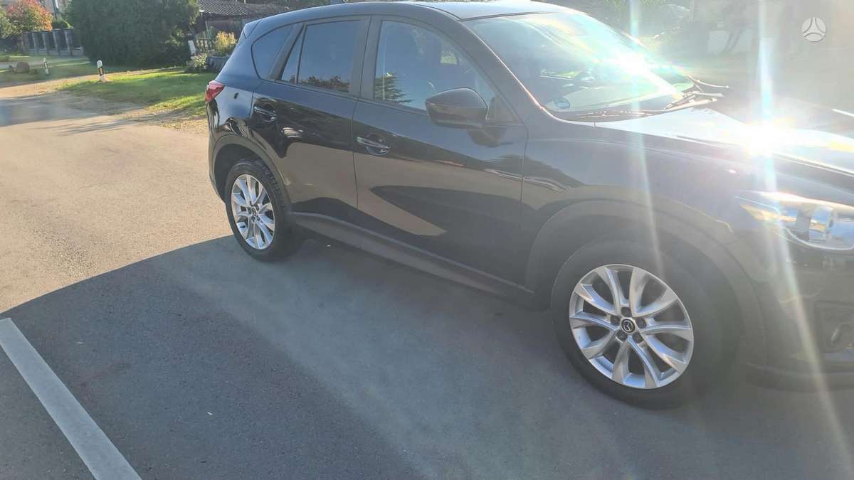 Mazda CX-5, 2.2 l., off-road / crossover