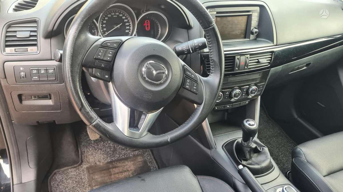 Mazda CX-5, 2.2 l., off-road / crossover
