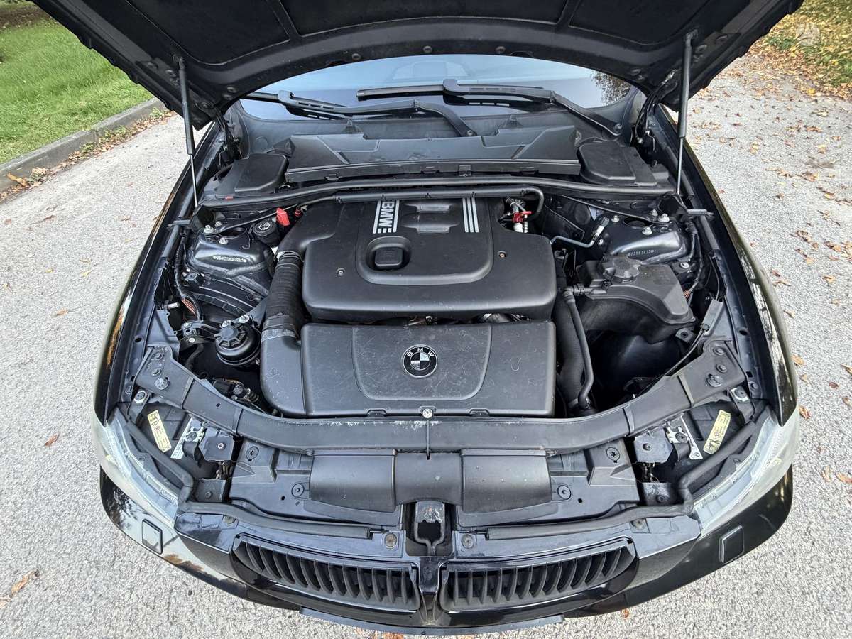 BMW 320, 2.0 l., universalas
