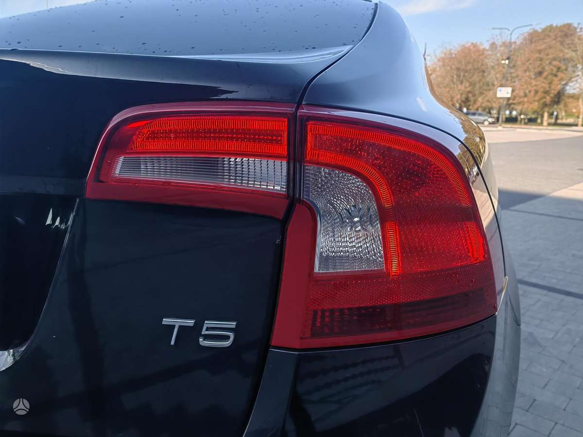 Volvo S60, 2.5 l., Седан