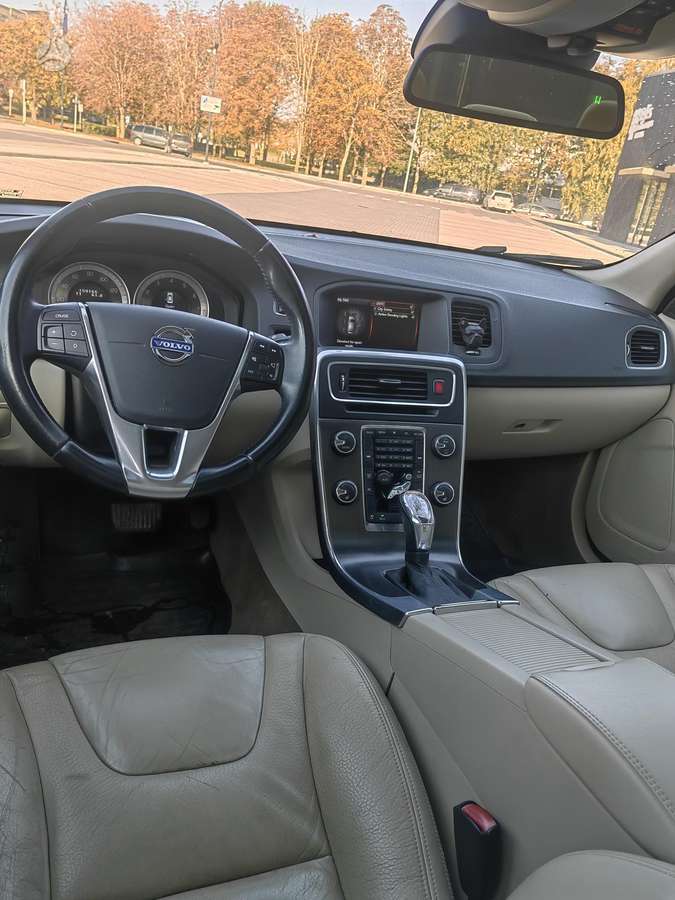 Volvo S60, 2.5 l., Седан
