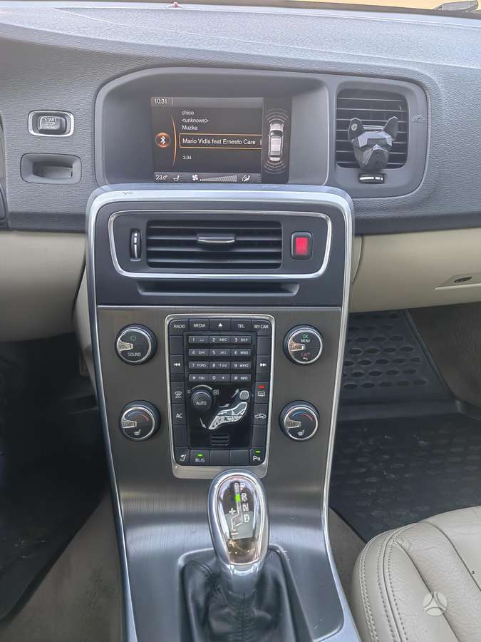 Volvo S60, 2.5 l., Седан