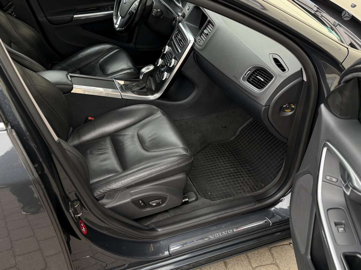 Volvo V60, 2.0 l., Универсал