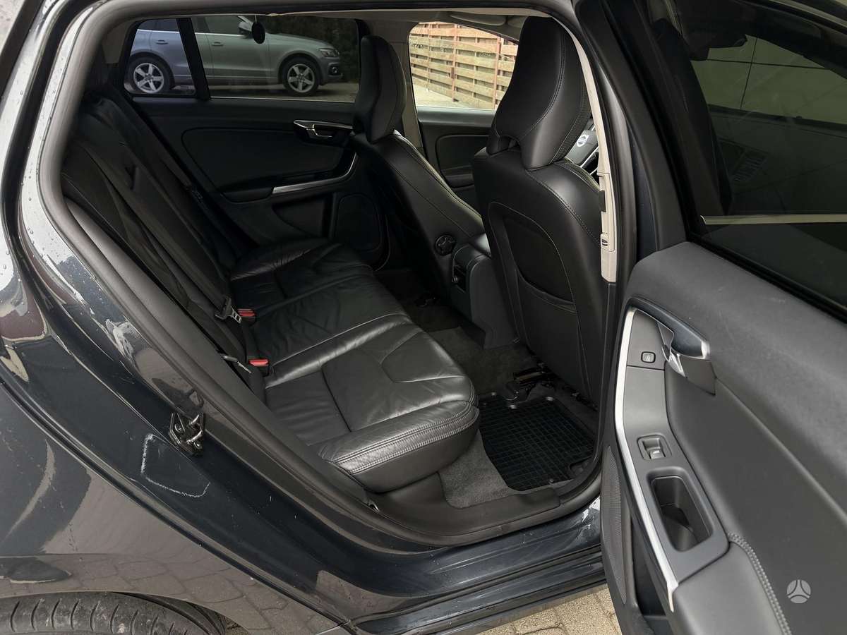 Volvo V60, 2.0 l., Универсал