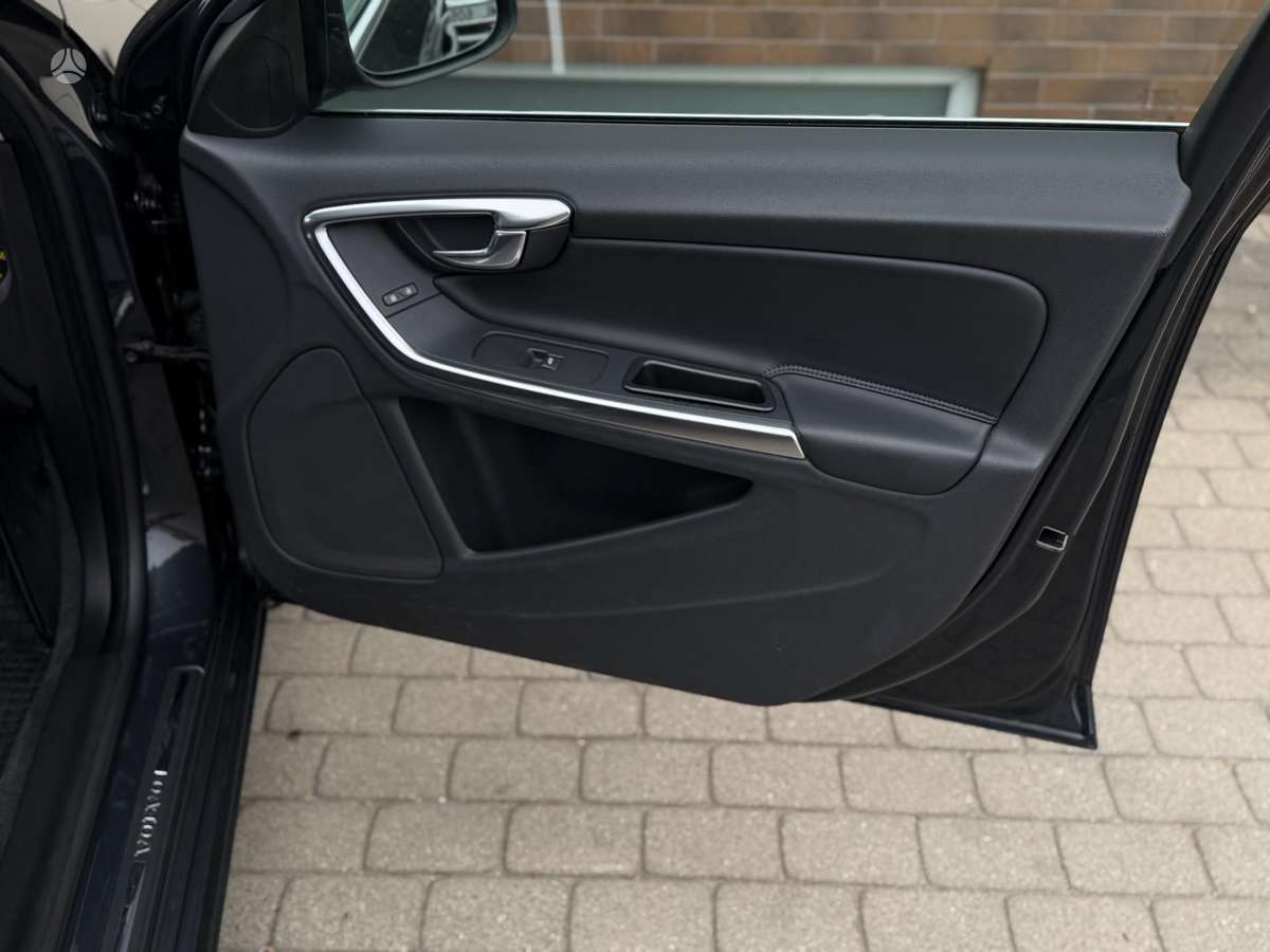 Volvo V60, 2.0 l., wagon