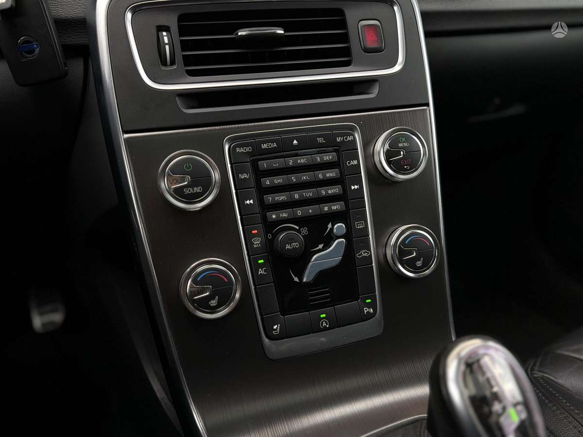 Volvo V60, 2.0 l., Универсал