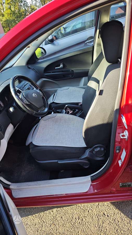 Kia Ceed, 1.6 l., hatchback