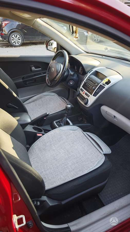 Kia Ceed, 1.6 l., hatchback