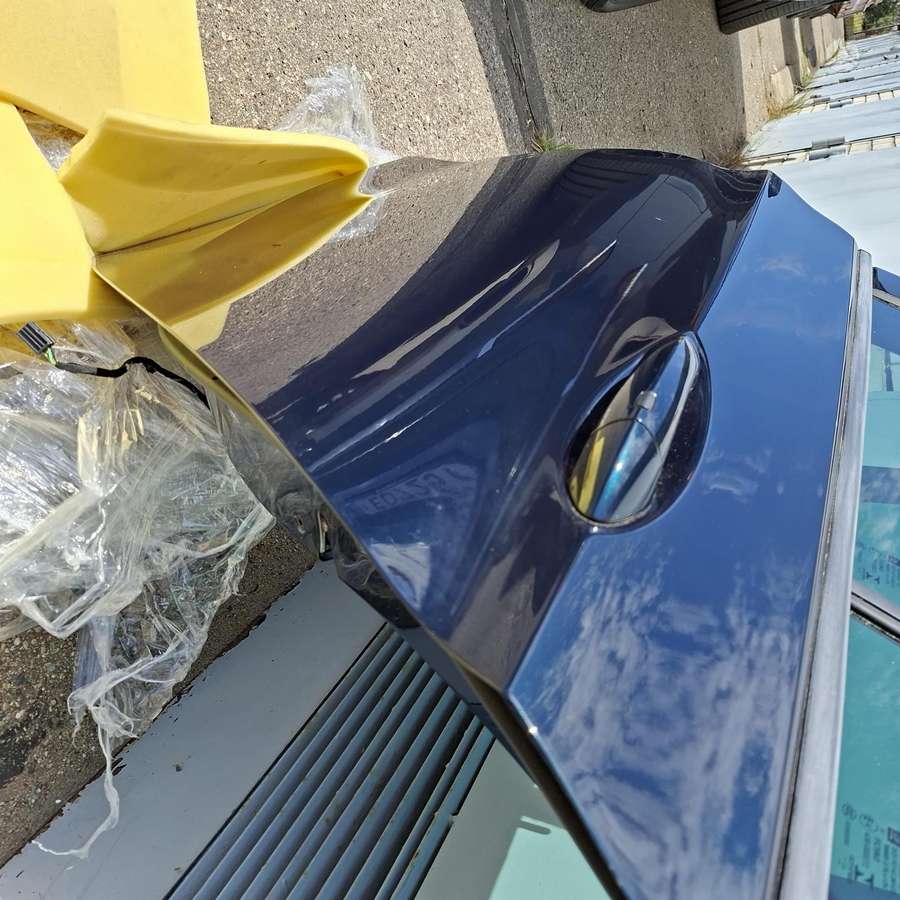 Opel Astra durys