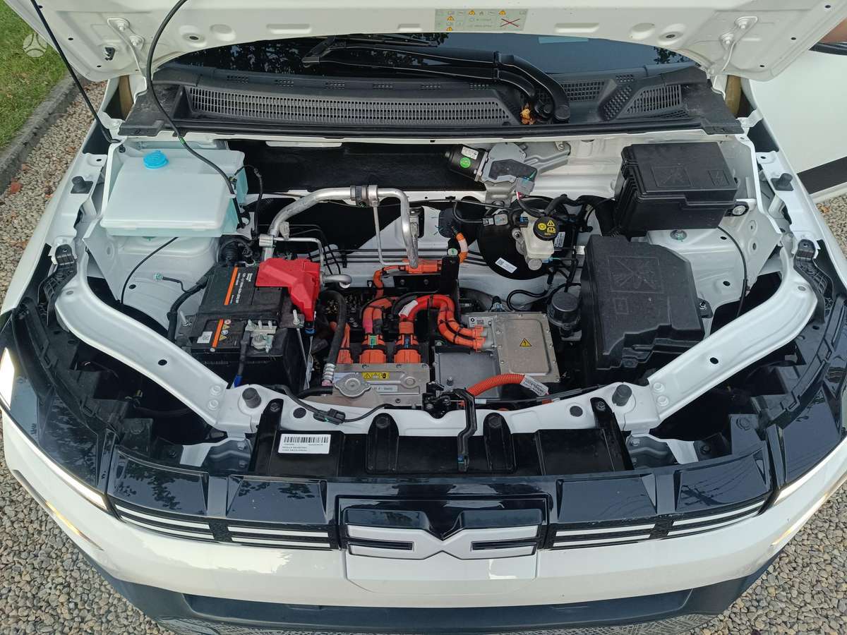 Dacia Spring, 27 кВт·ч, Хэтчбек