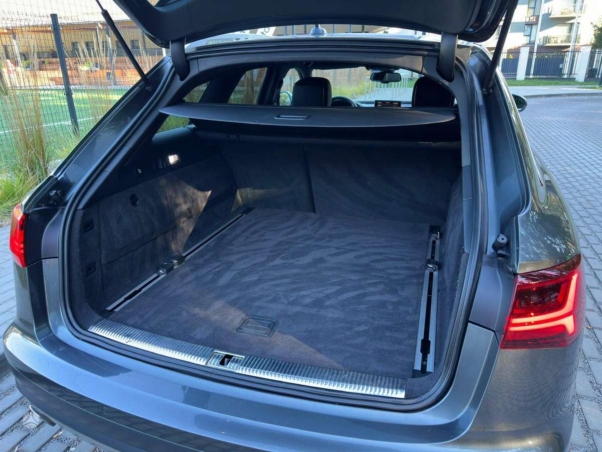 Audi A6 allroad, 3.0 l., Универсал