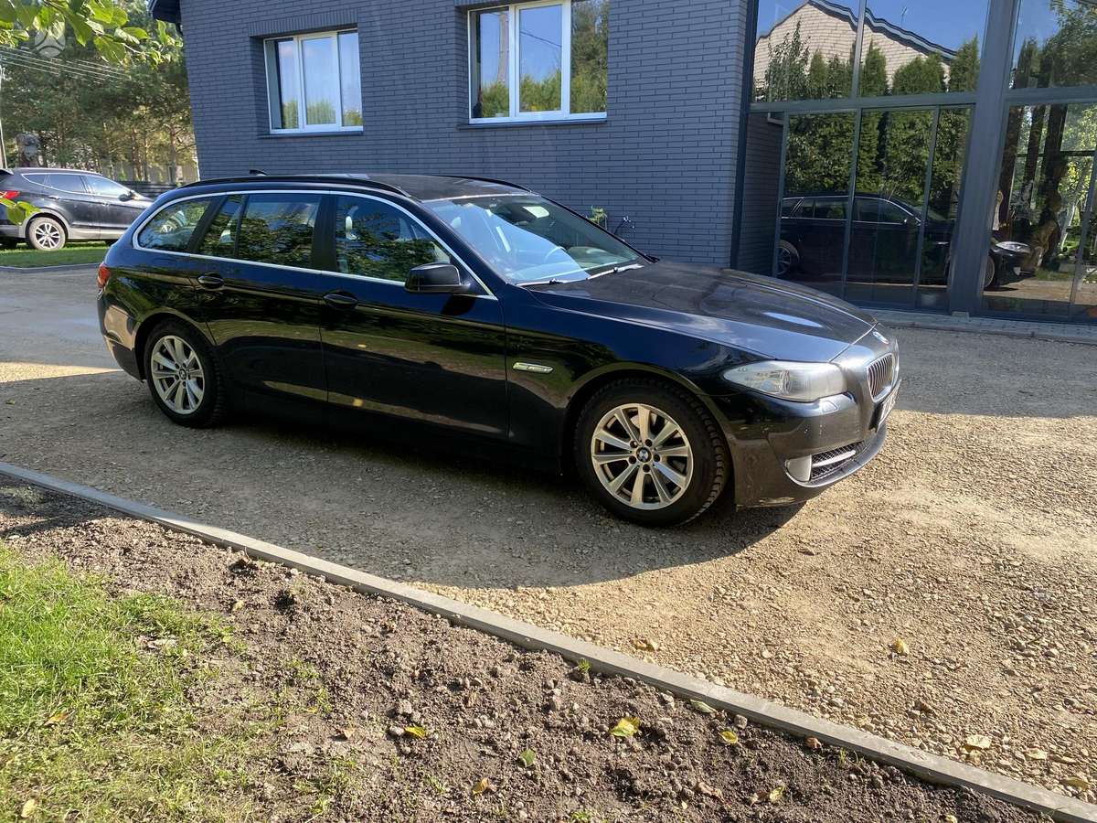BMW 520, 2.0 l., wagon