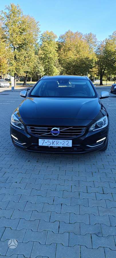 Volvo V60 2013 — вигляд ззаду