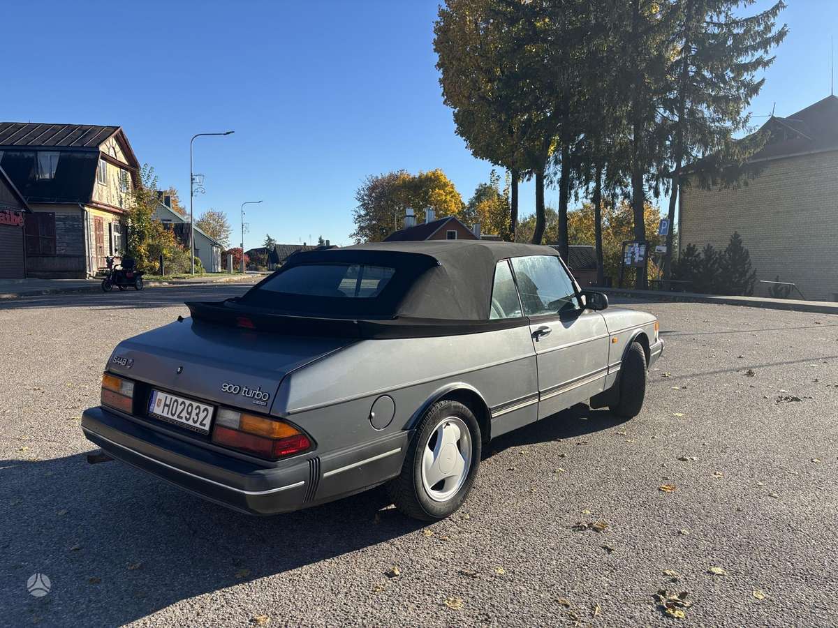 Saab 900, 2.0 l., convertible