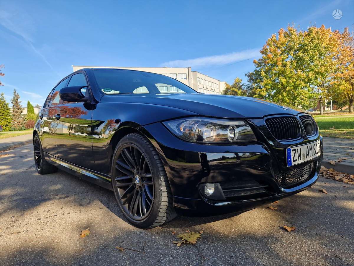 BMW 318, 2.0 l., Седан