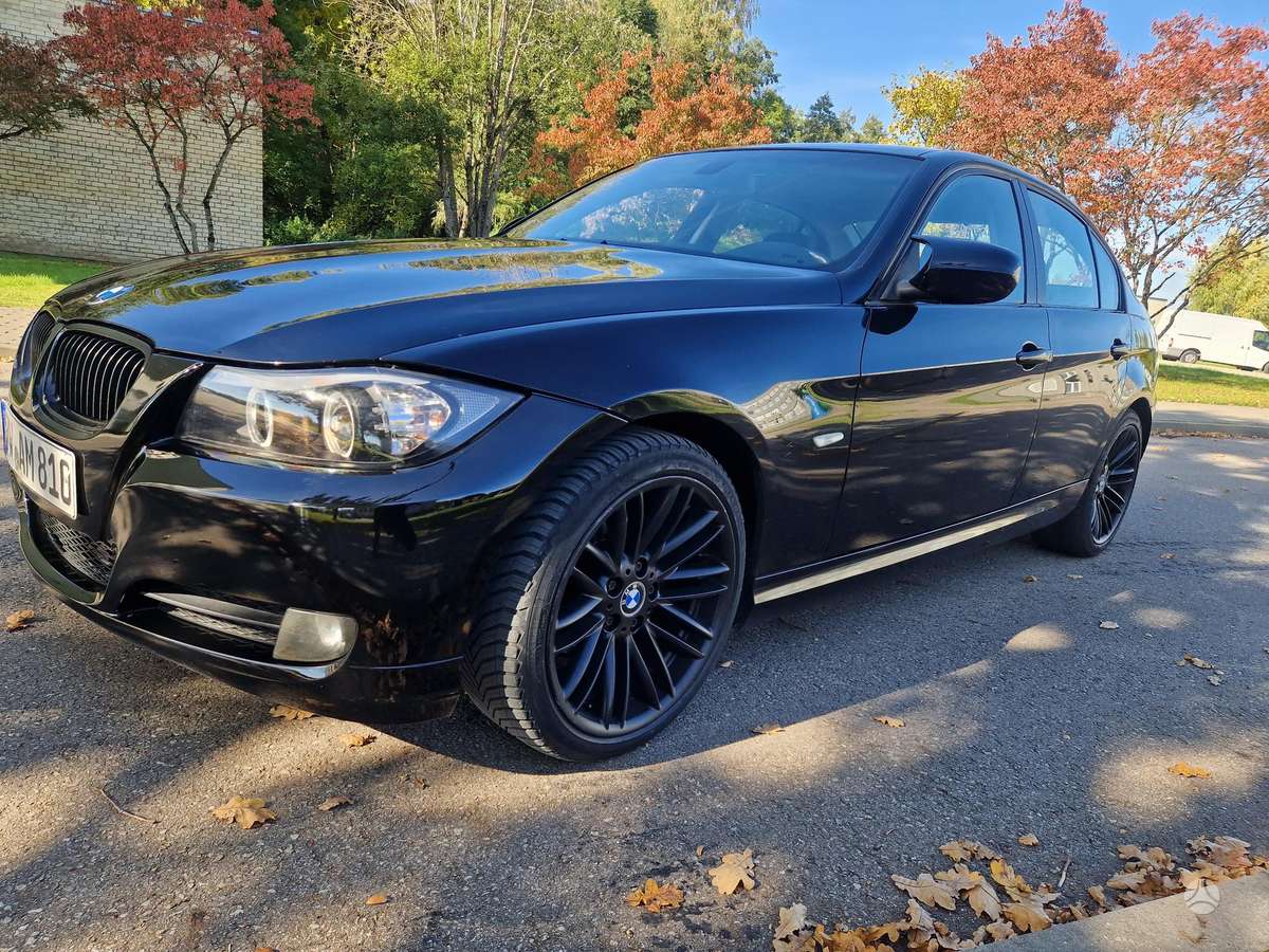BMW 318, 2.0 l., Седан