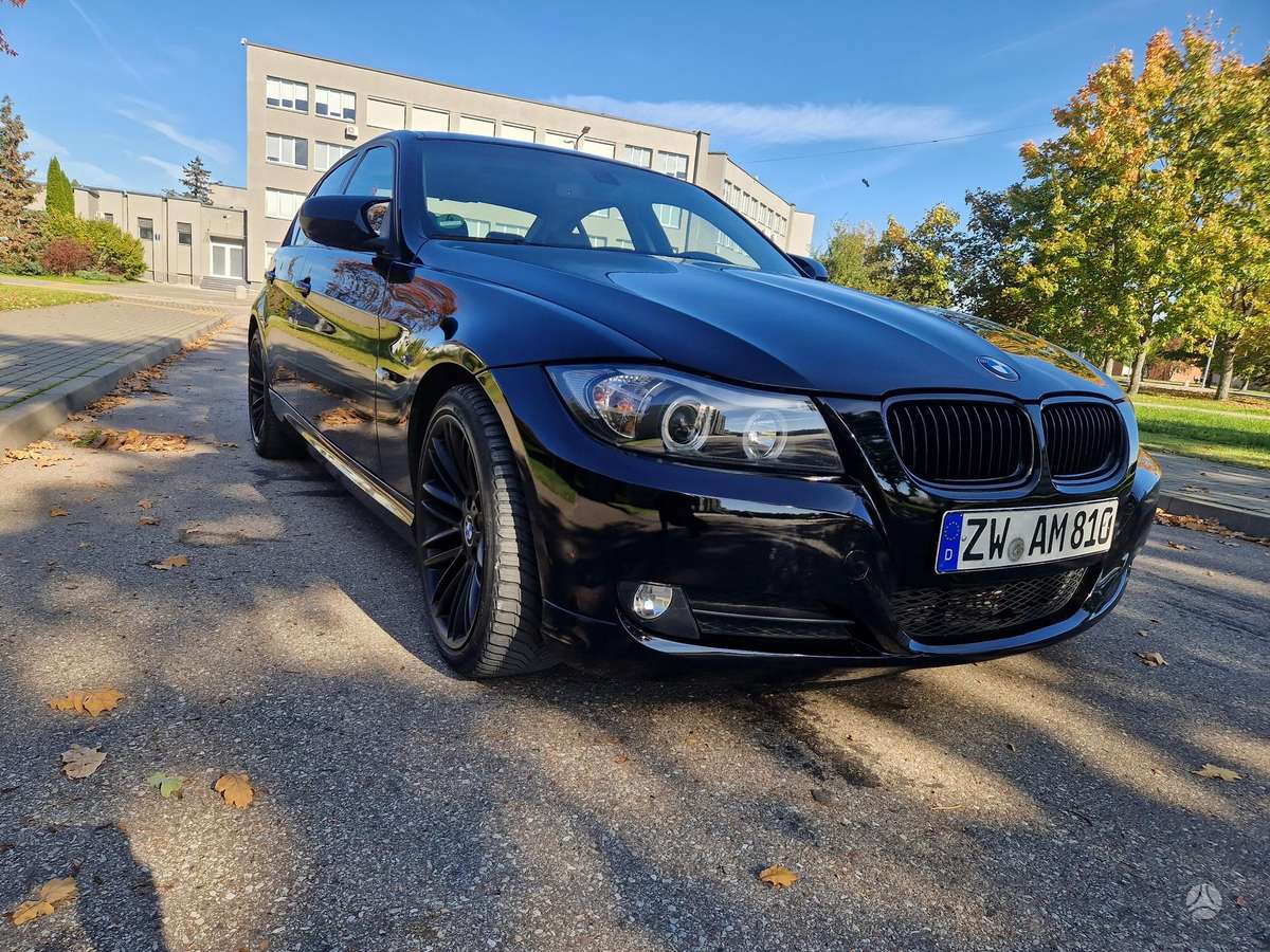BMW 318, 2.0 l., Седан