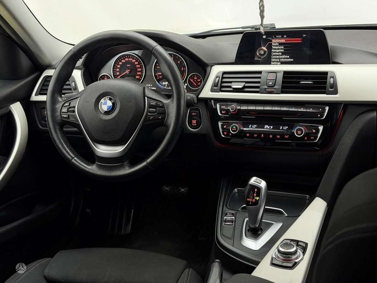 BMW 316, 2.0 l., Седан