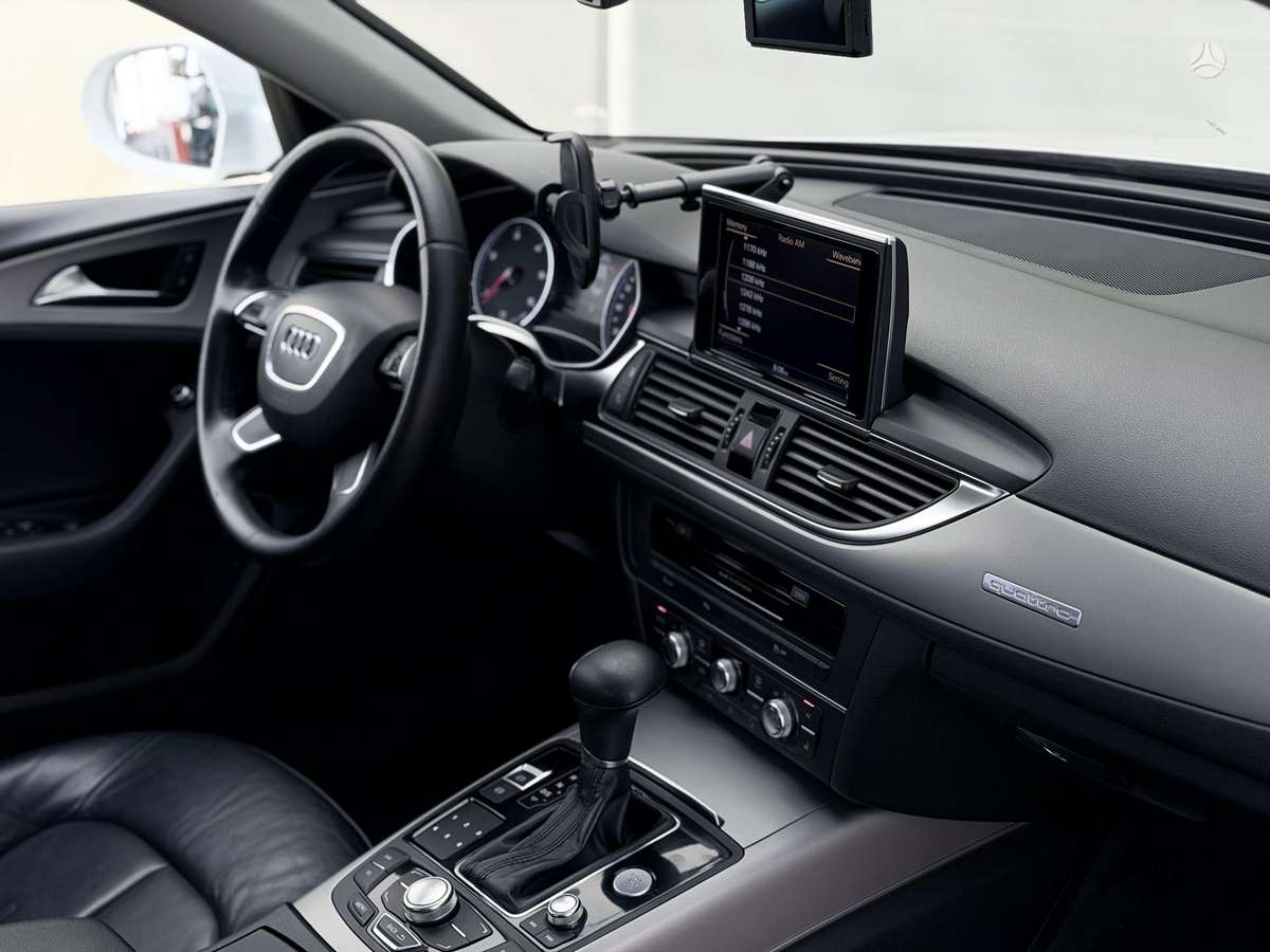 Audi A6, 3.0 l., sedanas