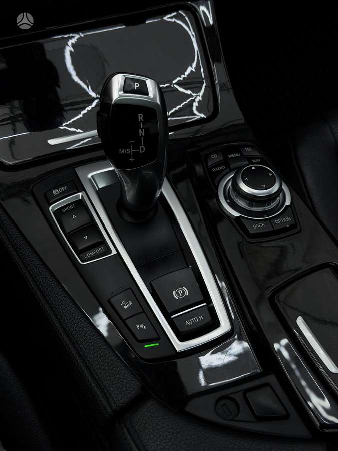 BMW 528, 2.0 l., Седан