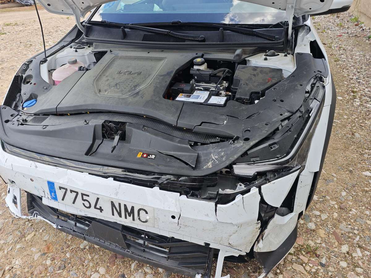 Kia EV4, 82 kWh, mpv / minivan