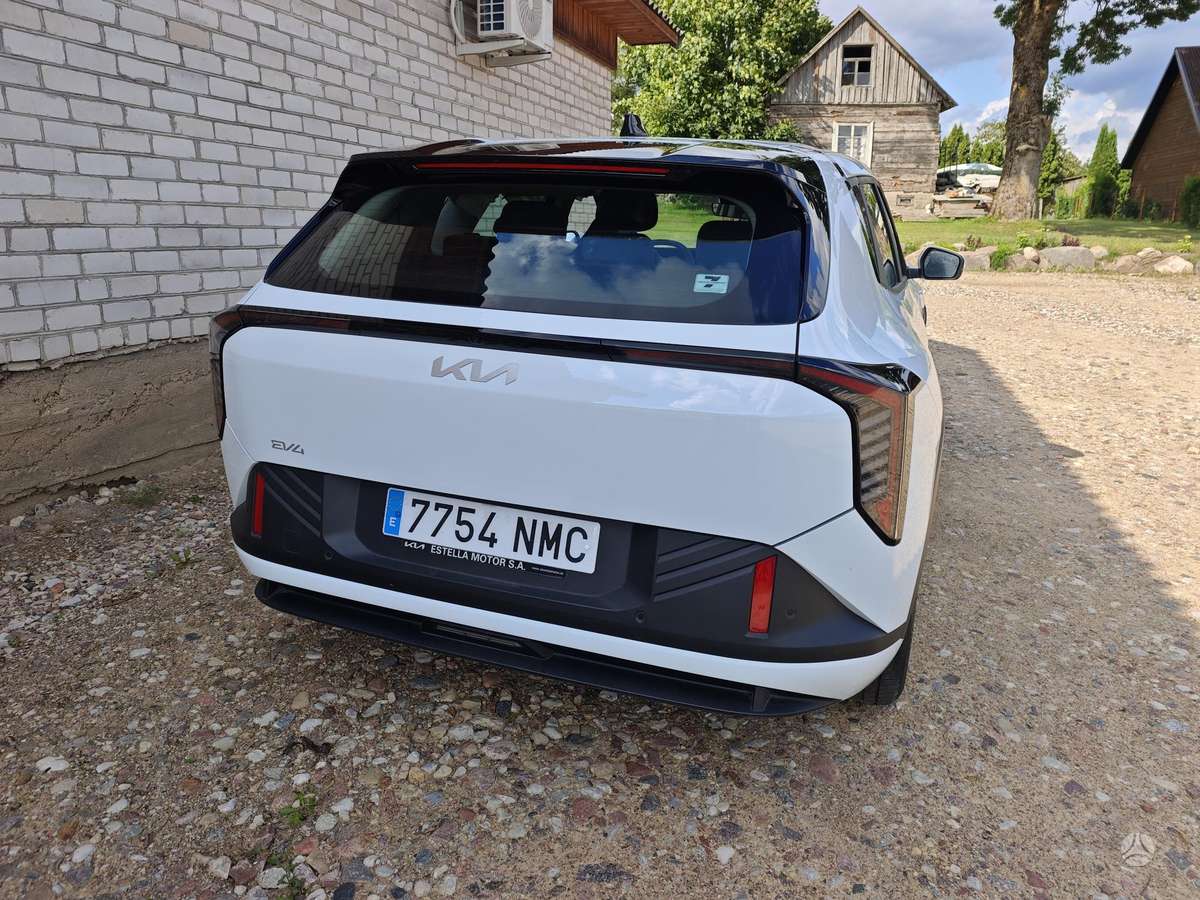 Kia EV4, 82 kWh, mpv / minivan