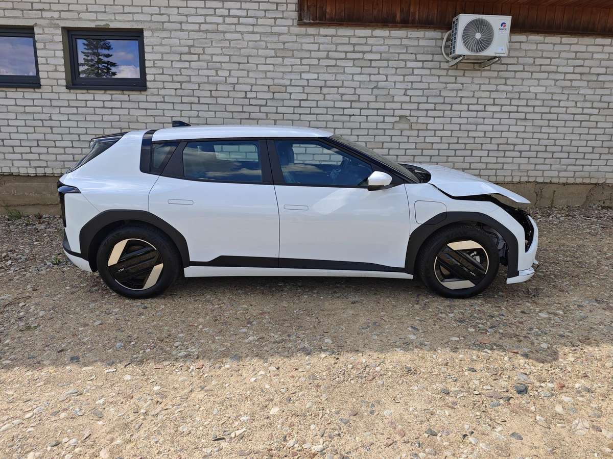 Kia EV4, 82 kWh, mpv / minivan