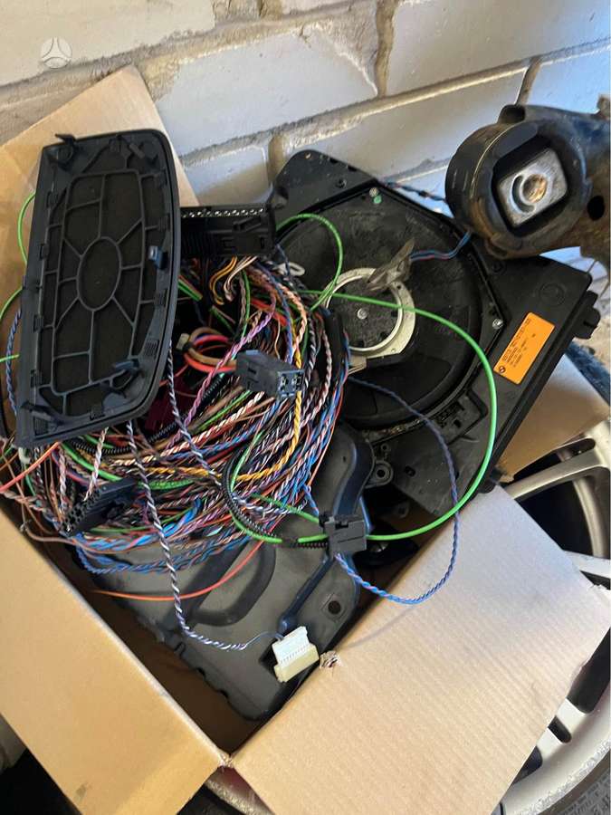 BMW 330 interior parts