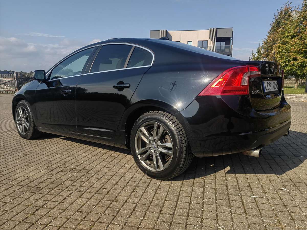 Volvo S60, 2.5 l., Седан
