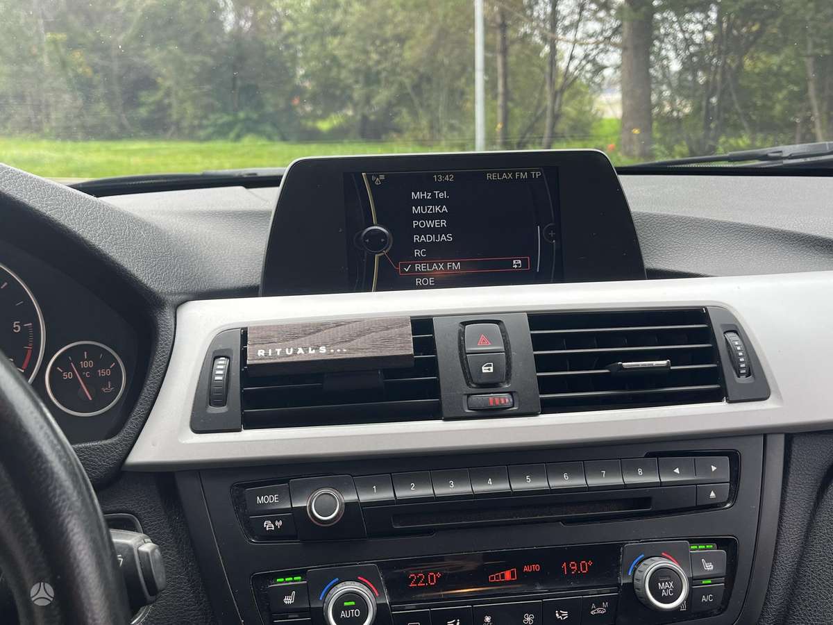 BMW 318, 1.8 l., Универсал