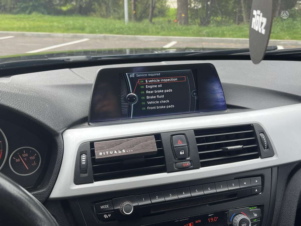 BMW 318, 1.8 l., Универсал