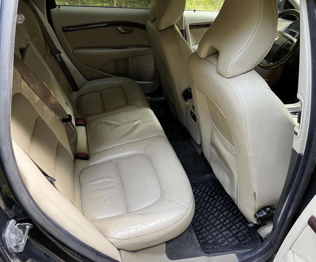 Volvo V70, 2.4 l., wagon