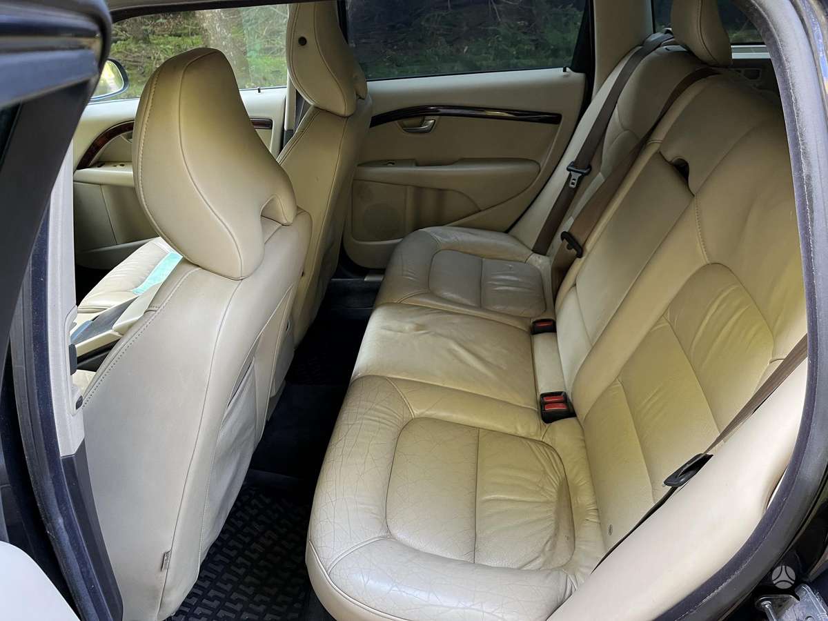 Volvo V70, 2.4 l., universalas