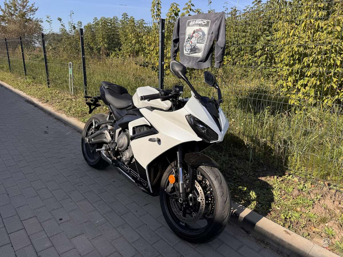 Triumph Daytona 660cc, superbikes