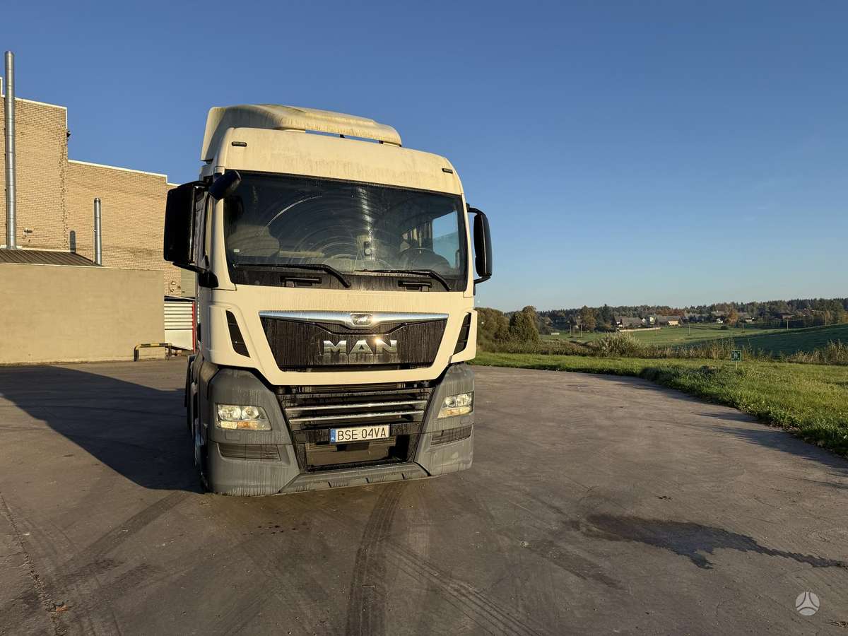 MAN TGX 26.470, double sleeper