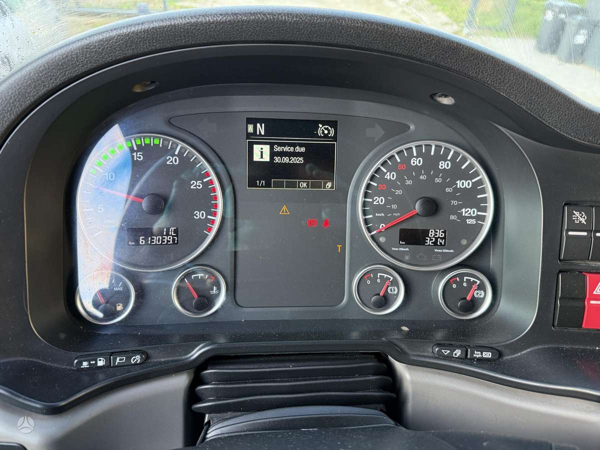 MAN TGX 26.470, double sleeper