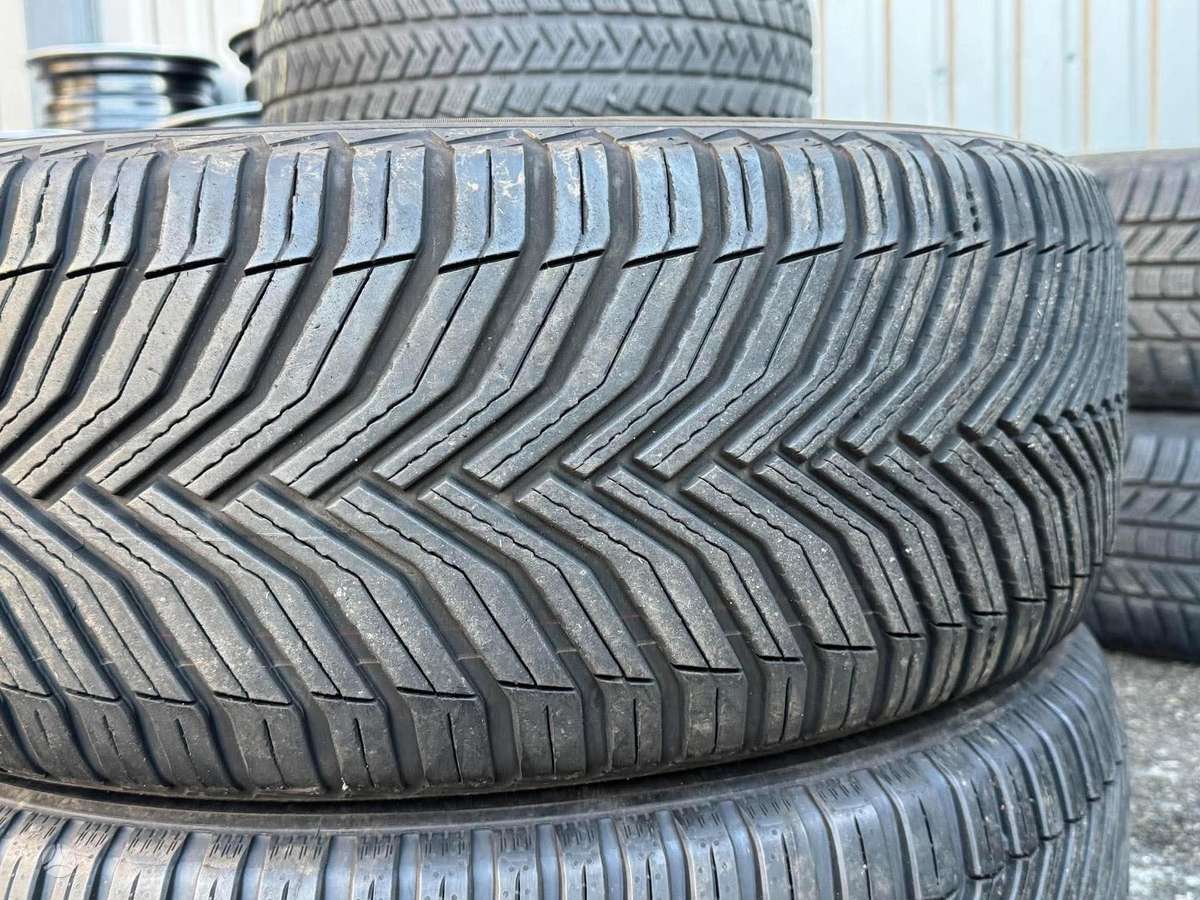 Michelin CROSSCLIMATE 2 XL, universalios 235/50 R19
