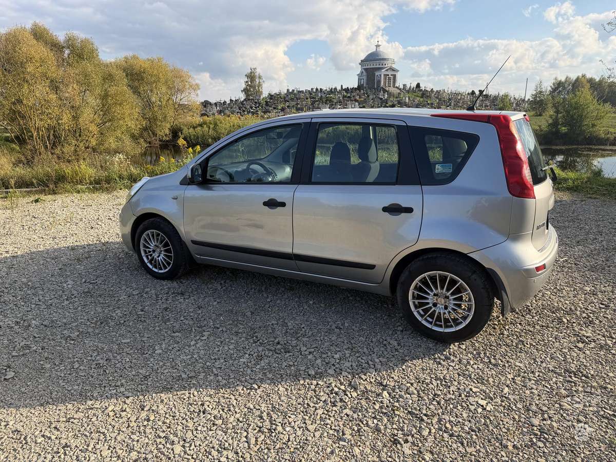 Nissan Note, 1.4 l., Минивэн