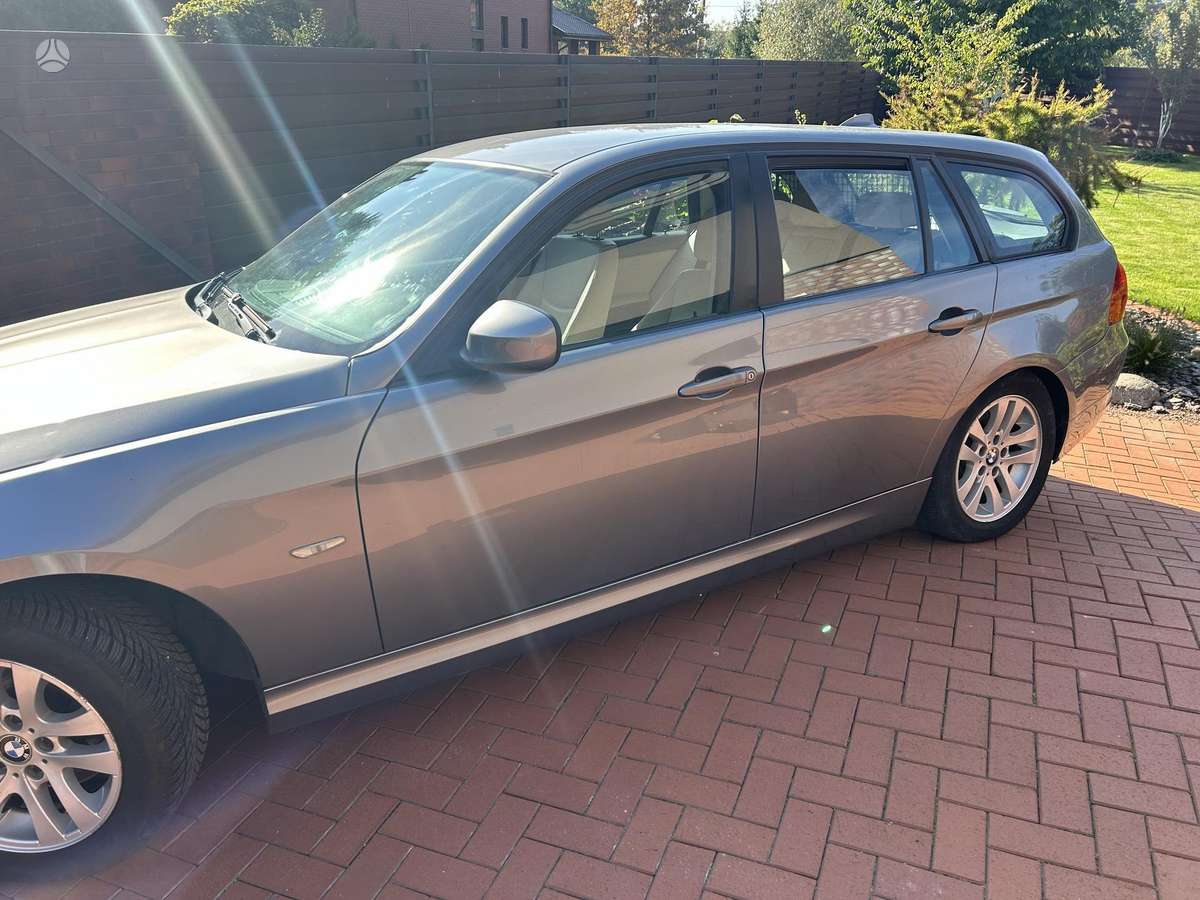 BMW 320, 2.0 l., universalas